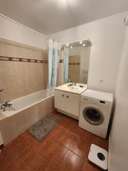 Appartement 2 Pieces 5Min Gare Val D'Europe Parking Inclus Montévrain Exterior foto